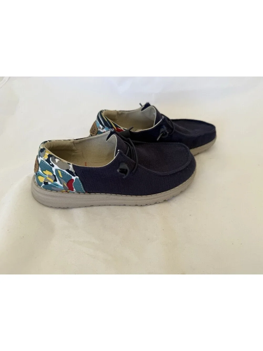 Hey Dude Wendy Funk Chambray Shoes Size 7 Blue Logo Heel Design Slip Ons